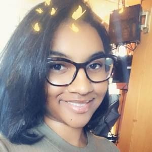 Meet your Posher, Alia